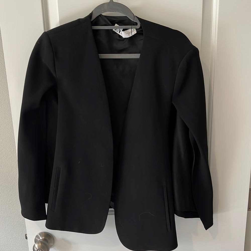 Zara women’s blazer size large